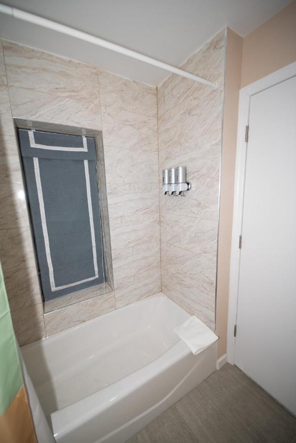 Flushing Garden Hotel Нью-Йорк Екстер'єр фото